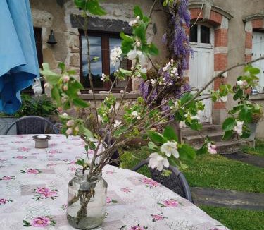 Saint-Vallier Bed & Breakfast | Maison du Moulin Galuzot