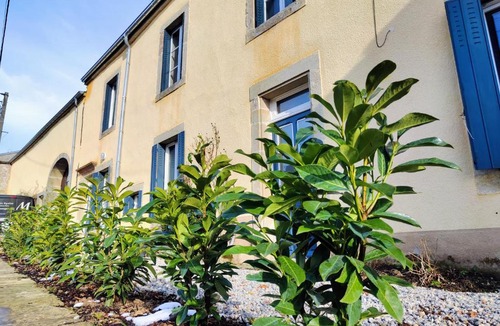 Melay Bed & Breakfast | Maison Egalité