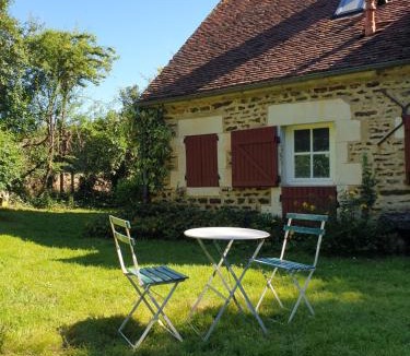 Diges House | Maison en Bourgogne avec grand jardin