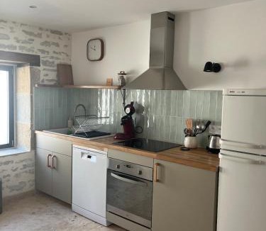 Courcelles-les-Montbard House | Maison en pierre rénovée au cœur de la Bourgogne