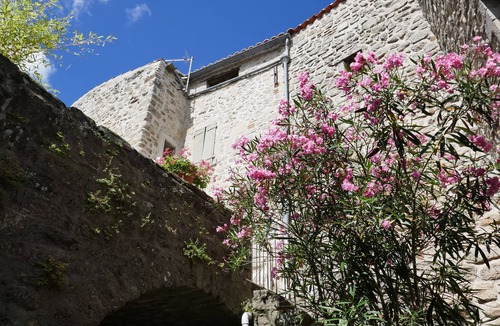 Chassiers House | Maison en Pierre 3 Pour 4 Personnes Dans Village de Caractère Sud de L'ardèche