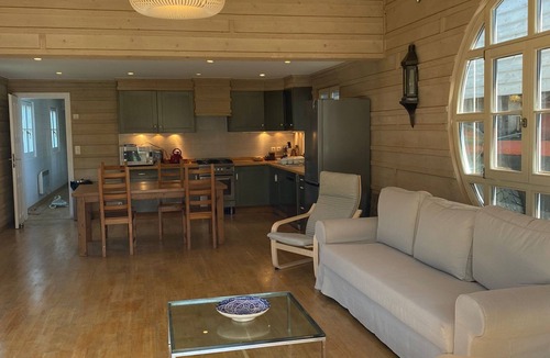 Vigneux-sur-Seine Boat Rental | Maison Flottante en Pleine Nature à 35 mn de Paris
