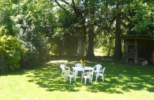 Castelnau-de-Mandailles House | Maison De Claude: Private Terrace, Private Garden & Wi-Fi