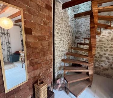 Saint-Gervais-sur-Roubion House | Maison du Fenouillet