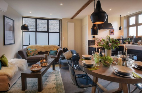 Beaune House | Maison Guigone - elegant townhouse for 6 in Burgundy region - OVO Network