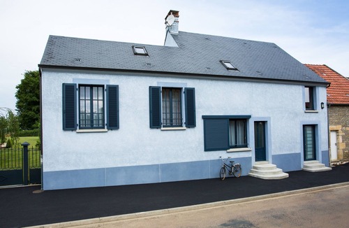 Bussieres (Yonne) House | MAISON INDIGO - 4 * residence - 7 km from the A6 motorway - exit AVALLON