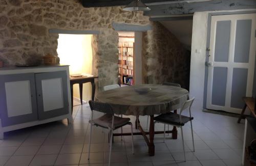 Brantes House | Maison La Joubarbe, 5 Personnes