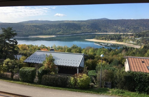 Charchilla House | Maison lac de vouglans