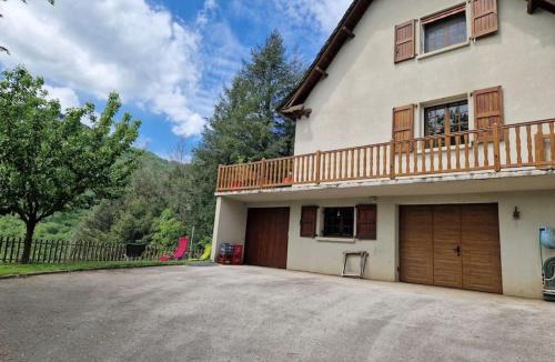Campouriez House | Maison Le Yoti, jolie vue sur le Lot