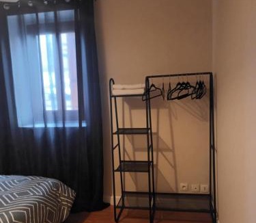 Moulins Apartment | Maison meublée avec parking