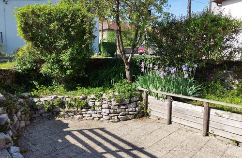 Lect House | Maison Proche du lac de Vouglans ! Séjours au Calme en Famille ou Entre Amis