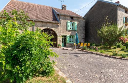 Equevilley House | Maison rénovée à la campagne avec jardin et animaux acceptés près de Vesoul - FR-1-583-414