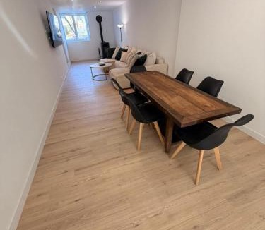 Treveray House | Maison rénovée de 3 chambres - confortable, calme et spacieuse
