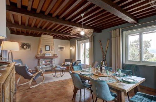 Saint-Georges-en-Couzan House | Maison spacieuse avec jardin clos, animaux acceptés - FR-1-496-291