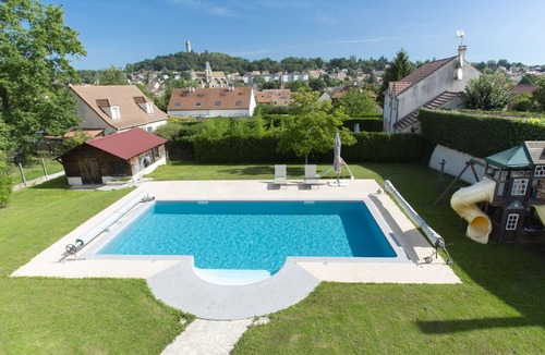 Linas House | Maison sud île de France 25 km de Paris Avec Piscine ,jeux Enfant,grand Jardin