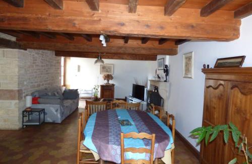 Tournus Apartment | MAISON SYLVAIN
