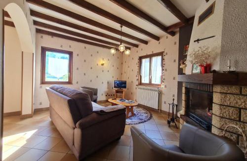 Gerbepal House | Maison tranquille avec cheminée près de Gérardmer - FR-1-589-142
