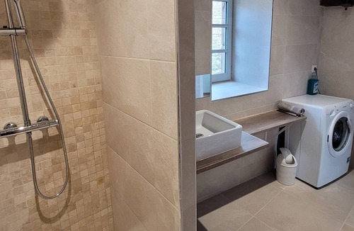 Muret-le-Chateau House | Maisonette