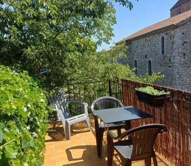 Lanas Apartment | Maisonnette de charme Bord Ardèche