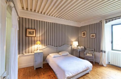 Satillieu House | Manoir majestueux à Satillieu avec piscine privée