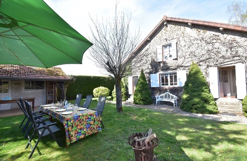 Charrin Villa | Mansion in Charrin by Loire with Pool