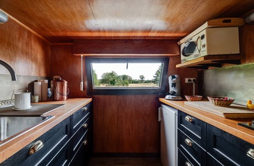 Mutzenhouse Boat Rental | Mariner’s Gite: Unique Stay on a Houseboat in Alsace