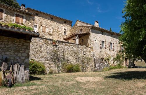 Roche-Saint-Secret House | Mas au cœur de la Provence, paradis isolé à l'Etournelle