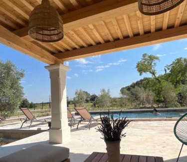 Drome Sud Provence Bed & Breakfast | Mas Belvega