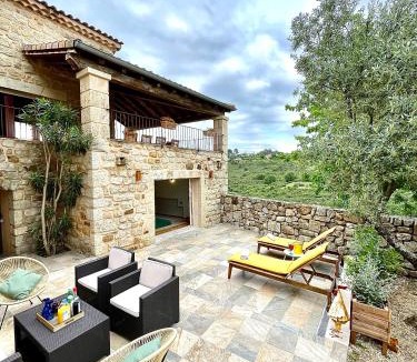 Saint-Julien-du-Serre Villa | Mas de Salavert