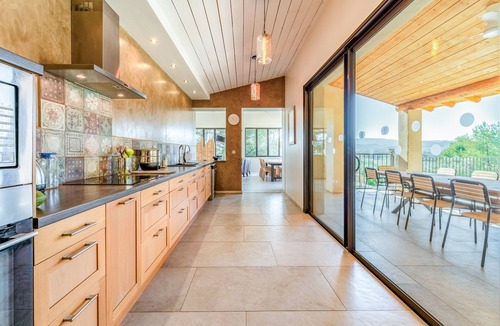 Carpentras House | Mas de Solence: An Exceptional Retreat for a Dream Getaway