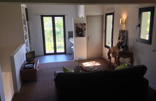 Cairanne House | Mas des Akènes (2 gites for 2 people, children not admitted)