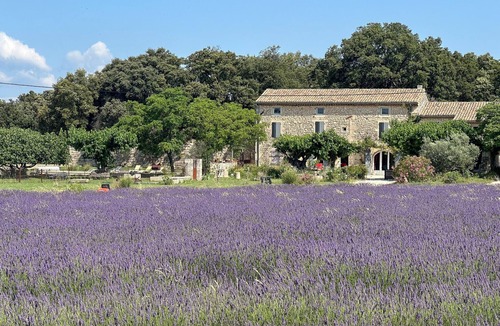 Clansayes Ski Chalet | Mas des Carrières – Provençal Holiday Home with Pool & Large Garden – Clansayes