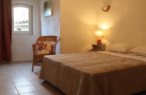 Saint-Paul-Trois-Chateaux House | Mas Provençal Datant de 1738 Avec Piscine