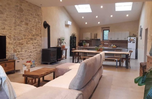 Lamotte-du-Rhone House | Mas Provençal Avec Piscine 8p + 1 Bébé