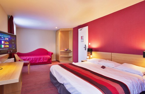 Luxeuil-les-Bains Hotel | Mercure Luxeuil les Bains Hexagone