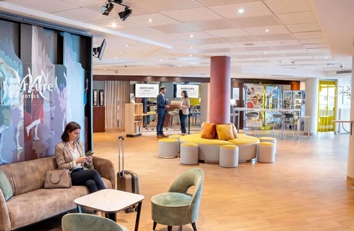 Quartier Atlantis Hotel | Mercure Paris Massy Gare TGV
