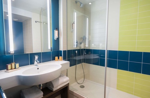 Quartier Atlantis Hotel | Mercure Paris Massy Gare TGV