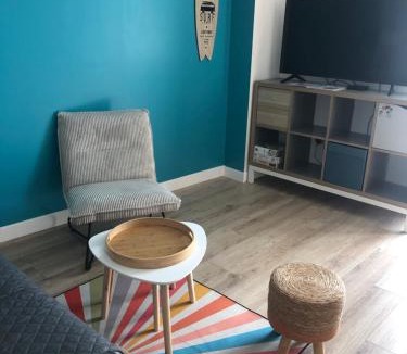 Luxeuil-les-Bains Apartment | Meublés et terrasse - Tapas