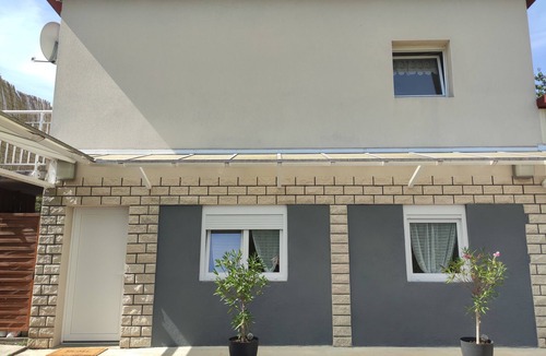 Mattaincourt Apartment | Meublé de tourisme 2* near the Juvaincourt circuit and between Vittel and Epinal.