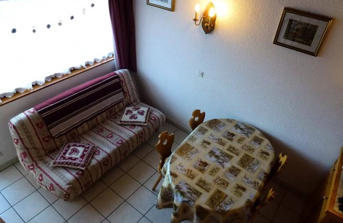 Bessans Apartment | Mezzanine Studio - Sleeps 4