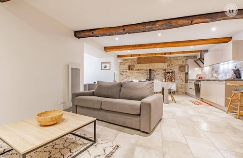 Hurigny House | Micelya - Hurigny - Gîte