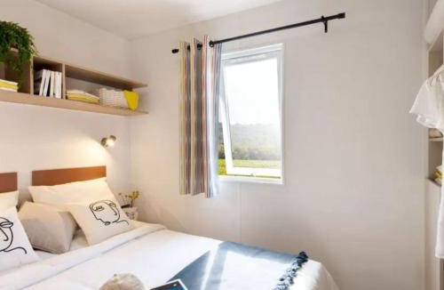 Visan Other | Mobil home avec terrasse - 4 pers. - API-1-52-1975