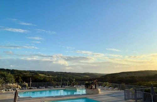 Seniergues House | Mobil-home PREMIUM - 3 bedrooms - 2 bathrooms 6 persons