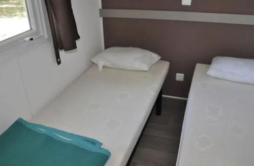 Lavilledieu Other | Mobil-home spacieux 8 pers. avec terrasse - API-1-52-1691
