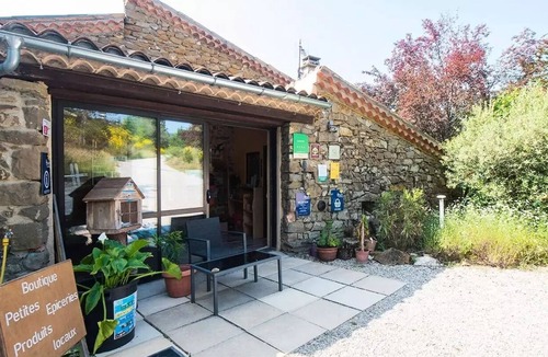 Rosans House | Mobil-home Standard "Sun Roller" 27m2 - 2 Schlafzimmer - überdachte Terrasse 4 Personen