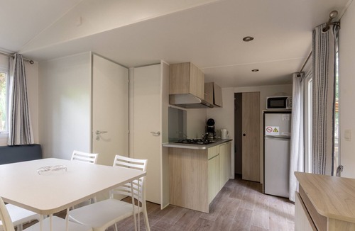 Lavilledieu RV Rental | Mobile Home 'Confort B - 1-6 Pers' with Shared Pool, Private Terrace and Shared Garden