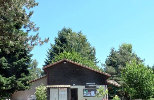 Champagnac-le-Vieux House | Mobile home 4 pers, 2 beds, garden and BBQ