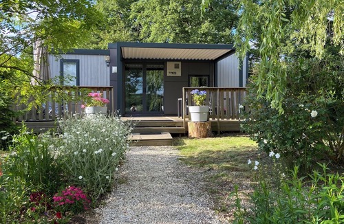 Moncheux House | Mobile home in the countryside fishing rabbits and chickens pets welcome