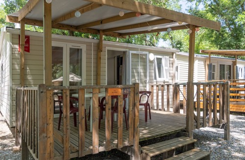 Lavilledieu RV Rental | Mobile Home 'Mobil-home Confort B - 1-4 Pers' with Shared Pool