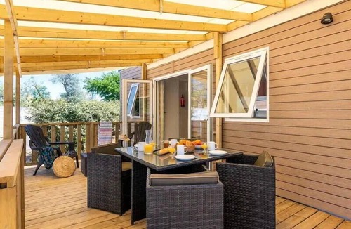 Saint-Thome House | Mobile Home | Premium | 3 Bedrooms | 6 Guests | Raised Deck | A/C